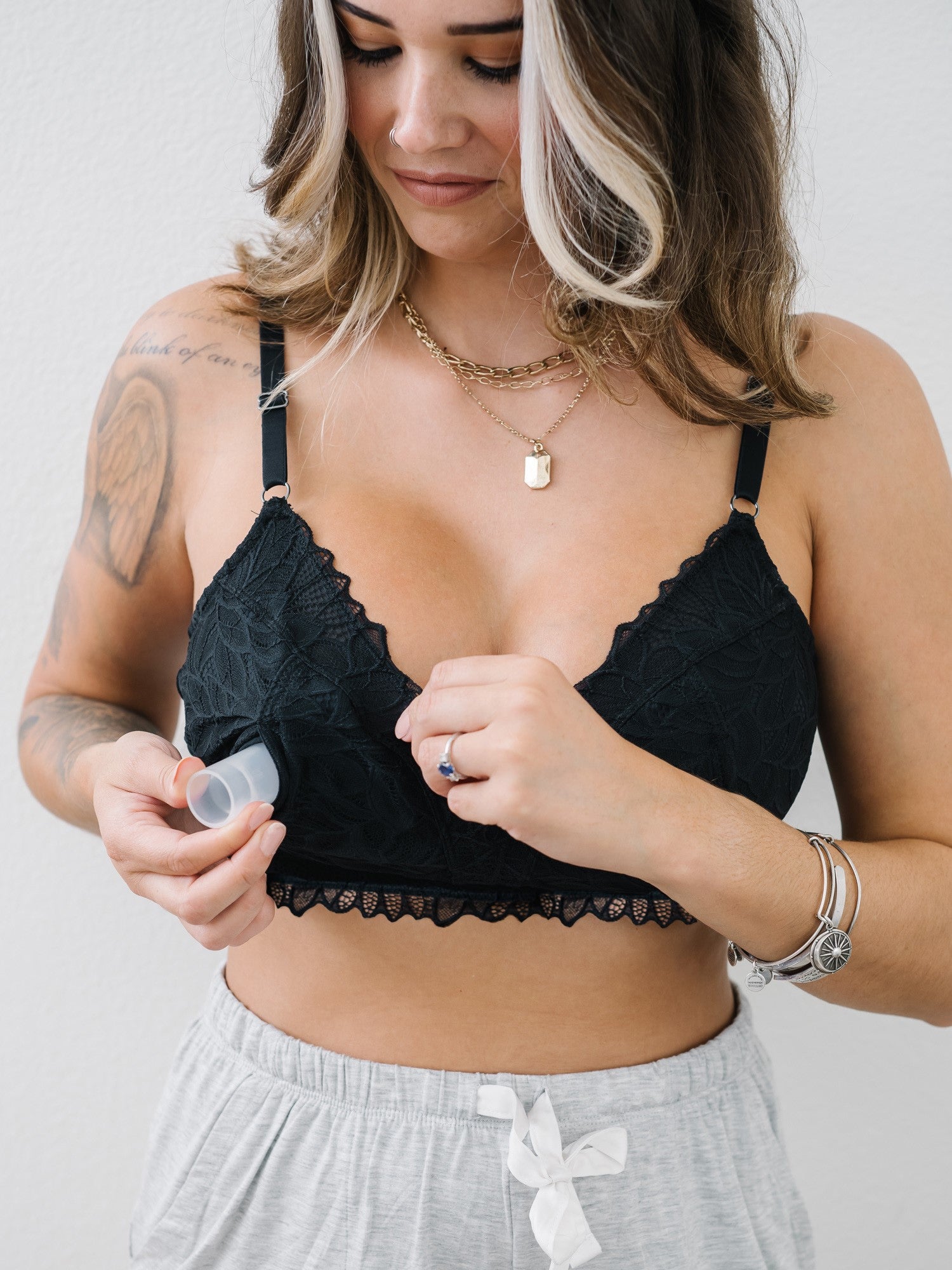 Riley Nursing & Pumping Lace Bralette – Davin and Adley Canada